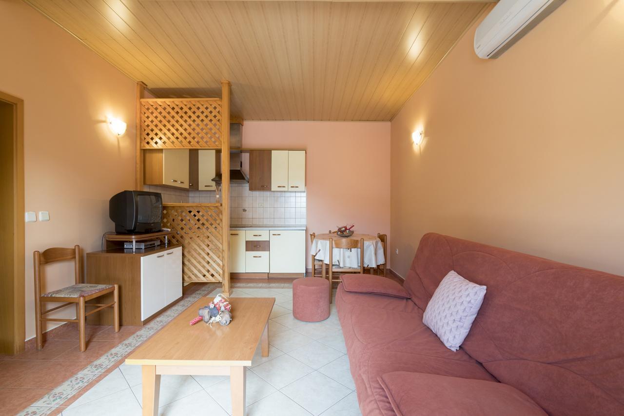 Apartments Kori Funtana Zewnętrze zdjęcie